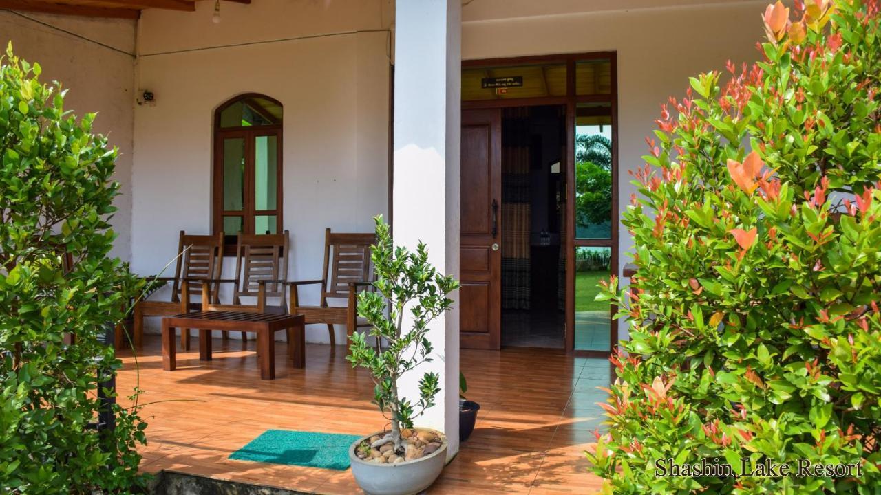 Shashin Lake Resort Dambulla Kültér fotó
