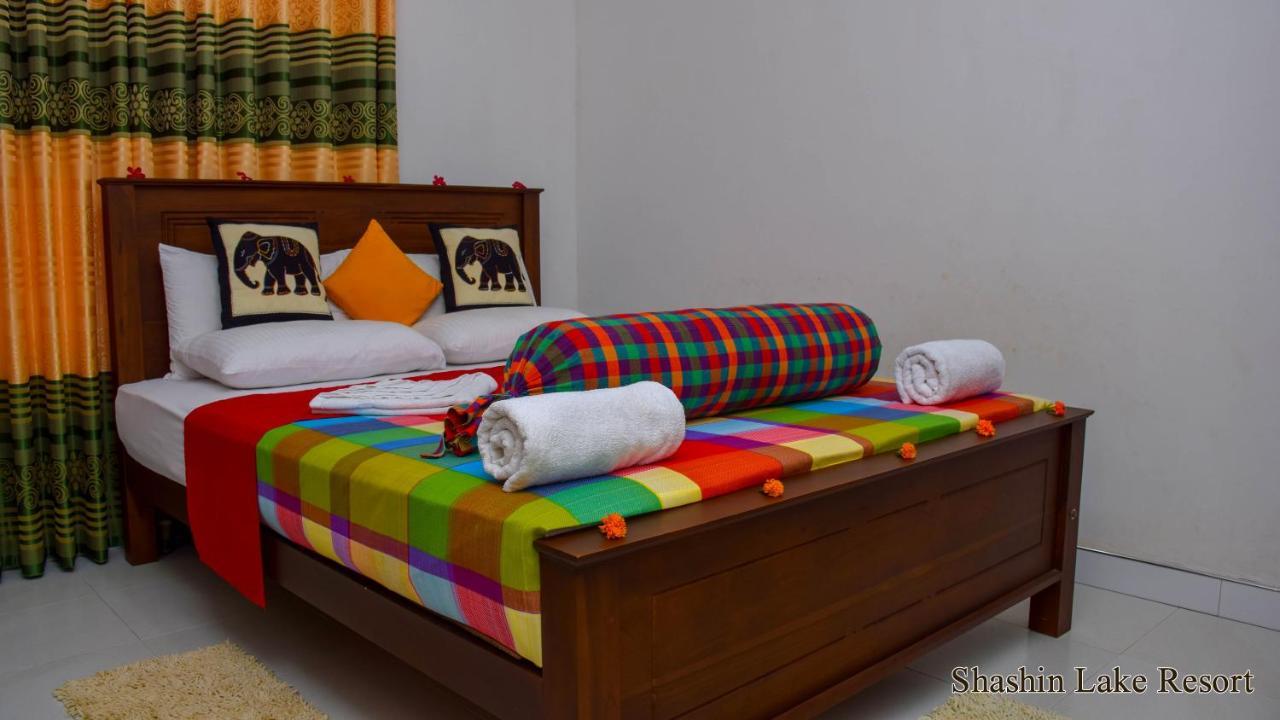 Shashin Lake Resort Dambulla Kültér fotó