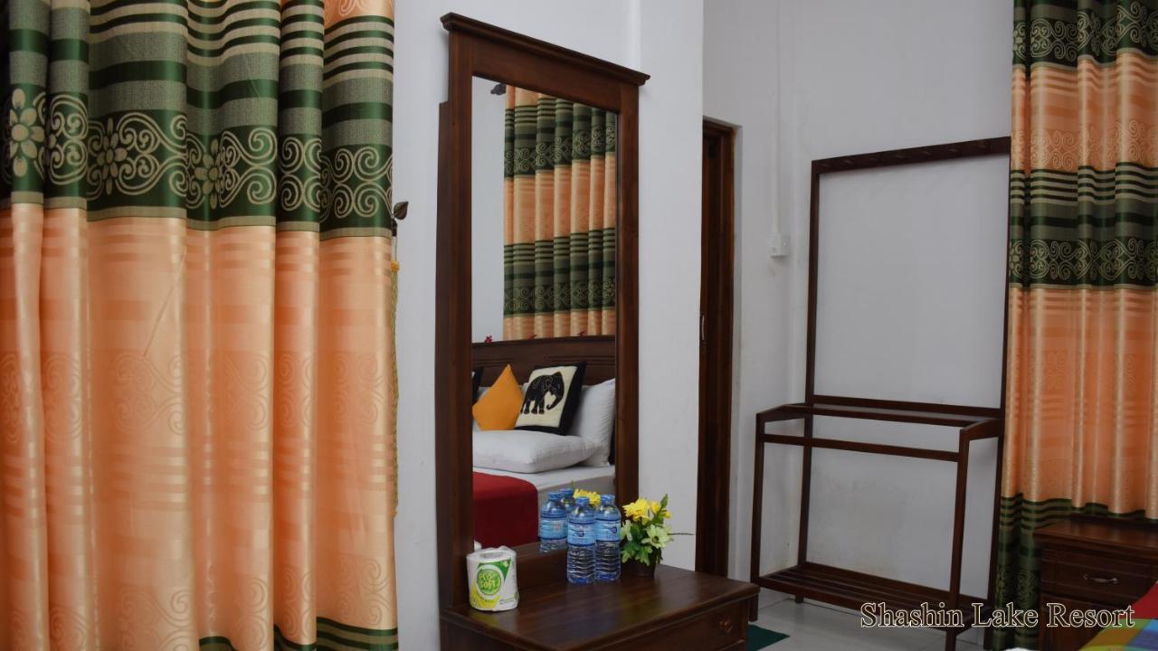 Shashin Lake Resort Dambulla Kültér fotó