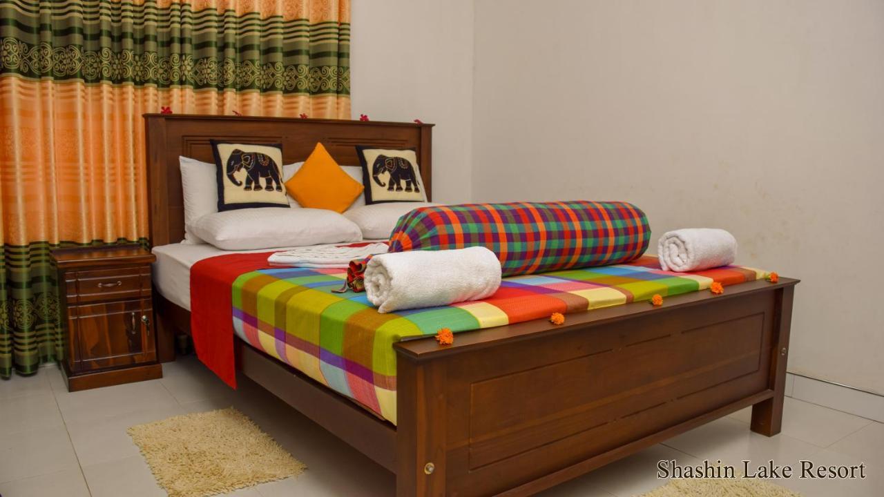 Shashin Lake Resort Dambulla Kültér fotó