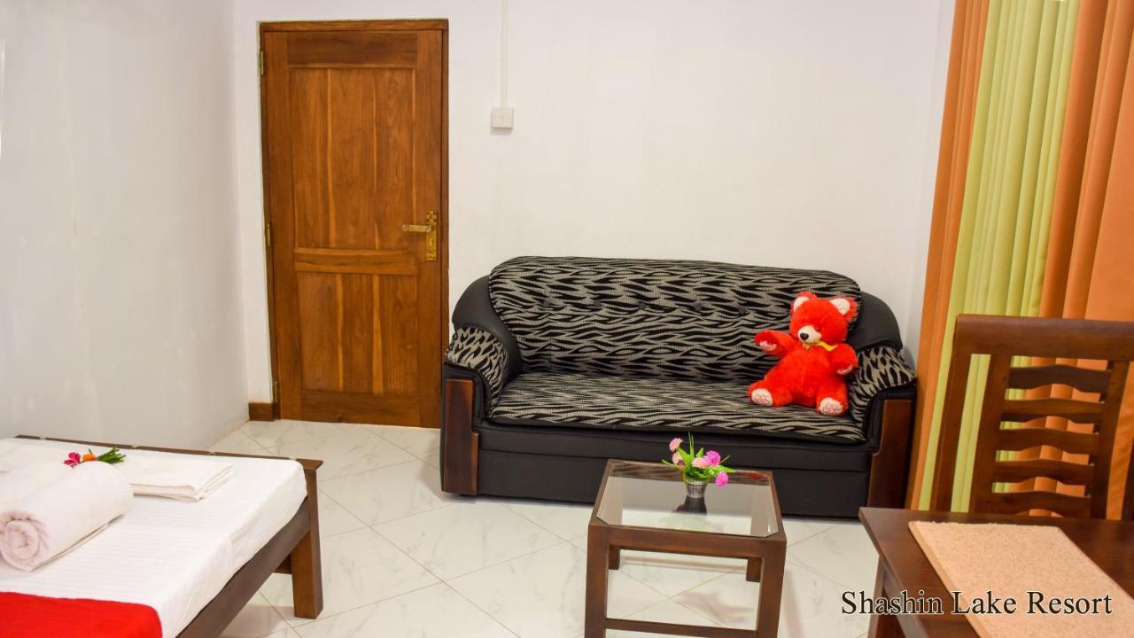 Shashin Lake Resort Dambulla Kültér fotó